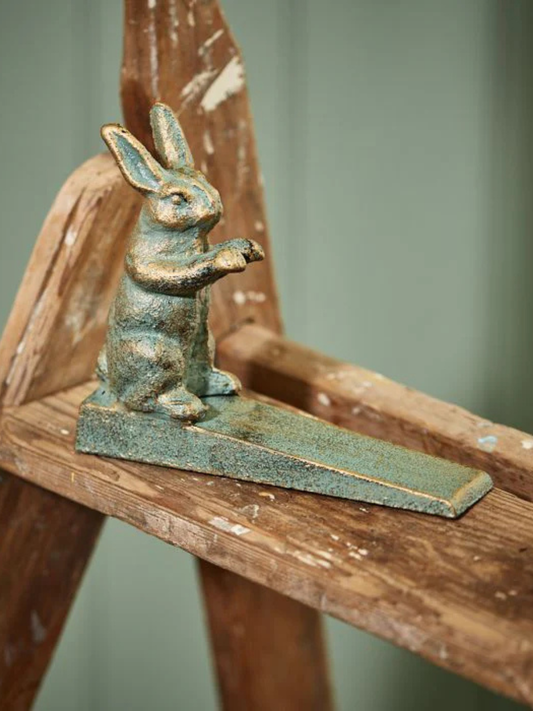 Wrought iron hare door wedge
