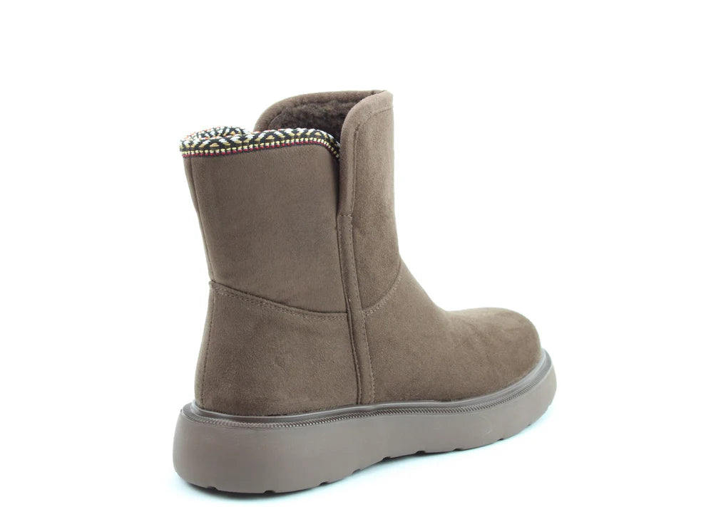 Heavenly Feet Karla chocolate faux fur boots sizes 4-8 (EU37-42)