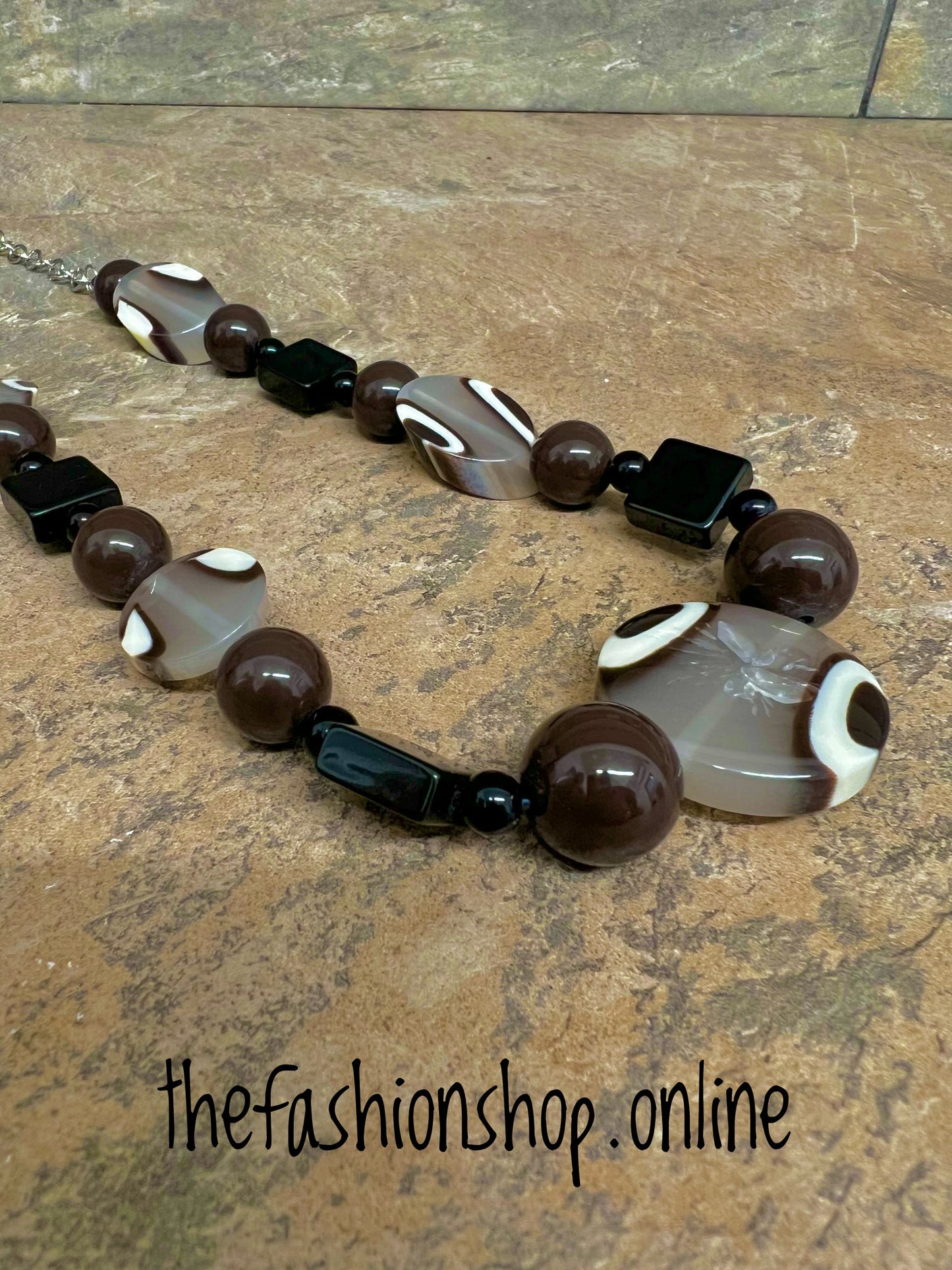 Chunky brown beaded necklace