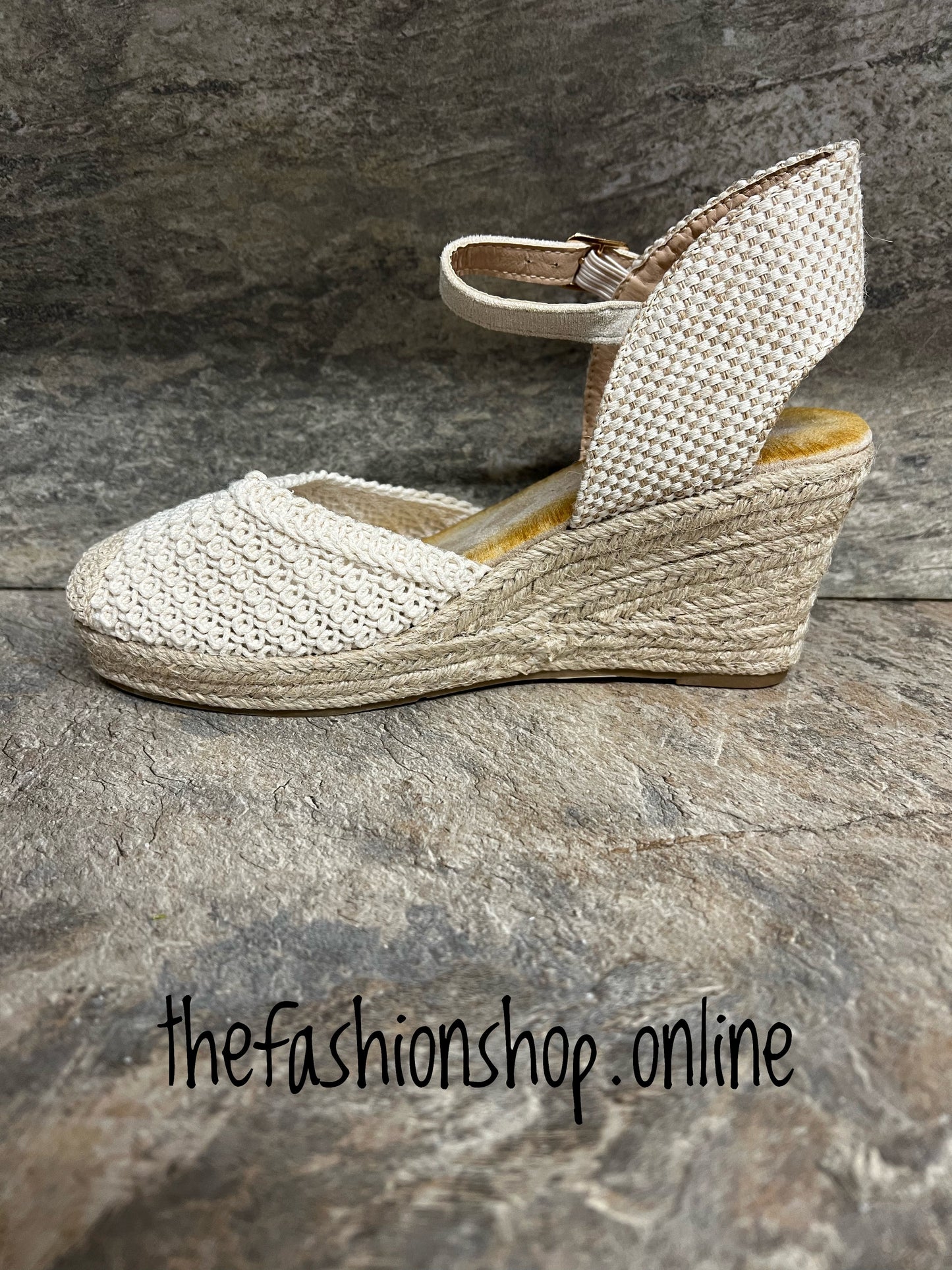 Beige espadrille wedge 3-8