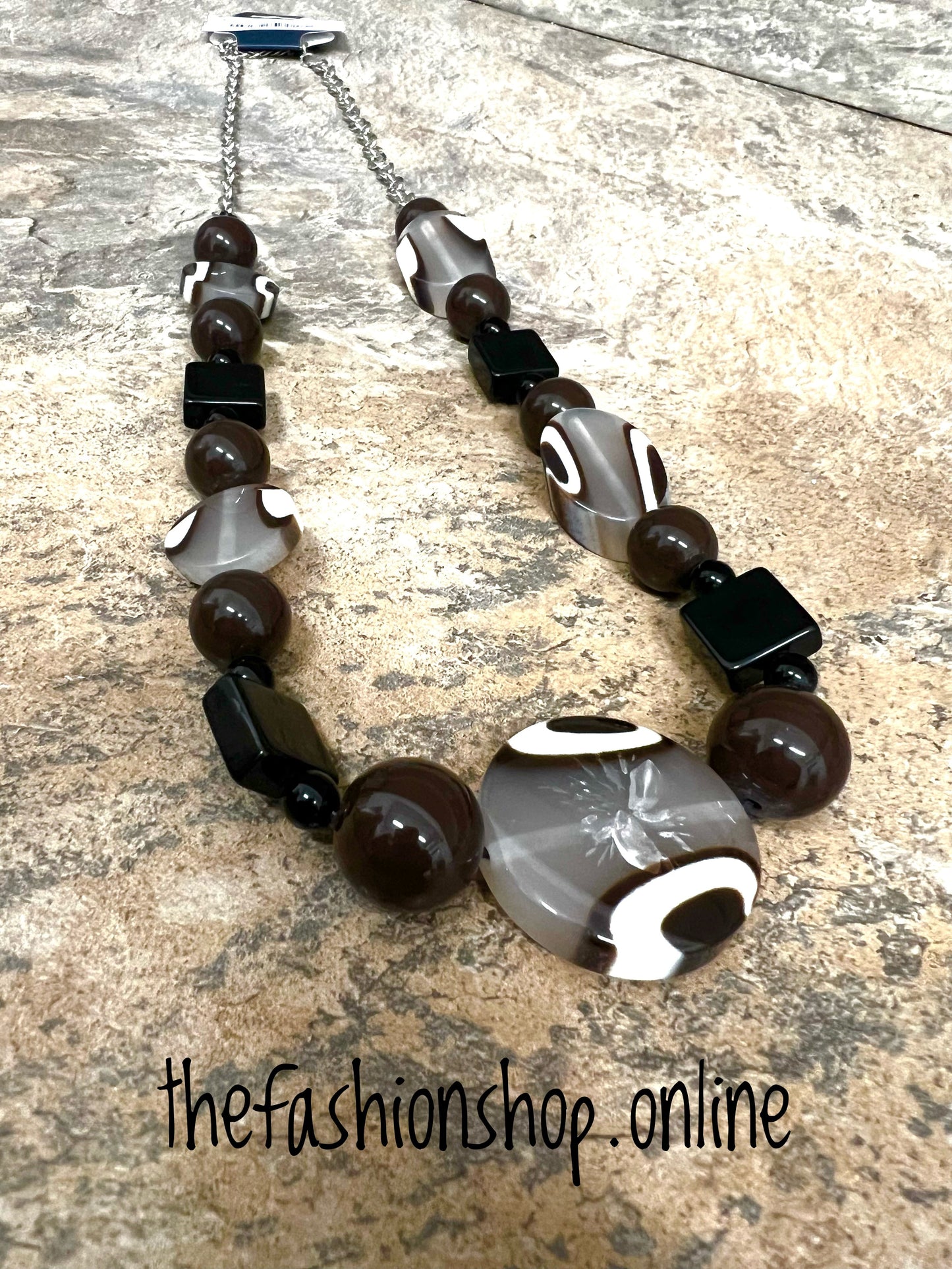 Chunky brown beaded necklace