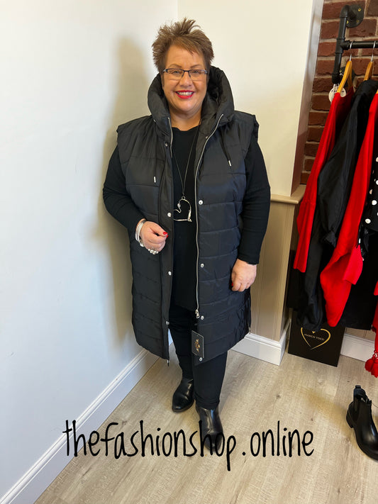 Plus size black longline padded gilet sizes 18-24