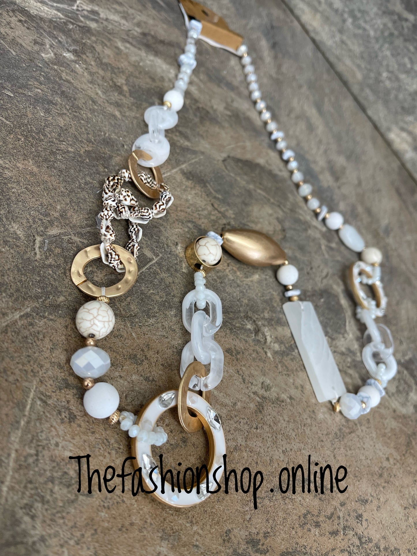 Sea shell links necklace