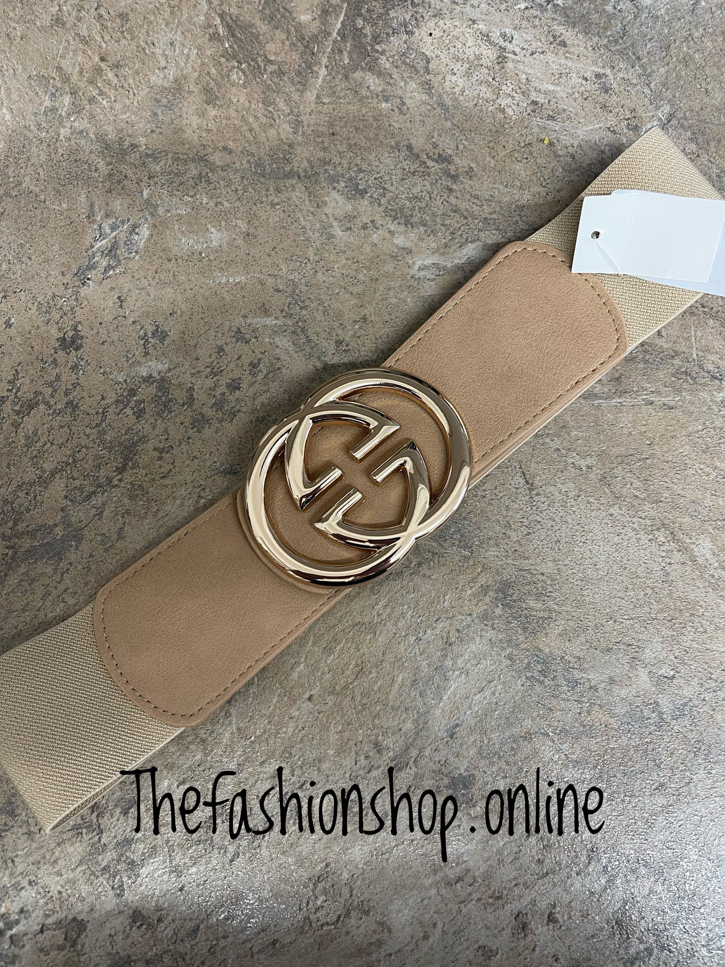 Beige elasticated belt with gold logo buckle