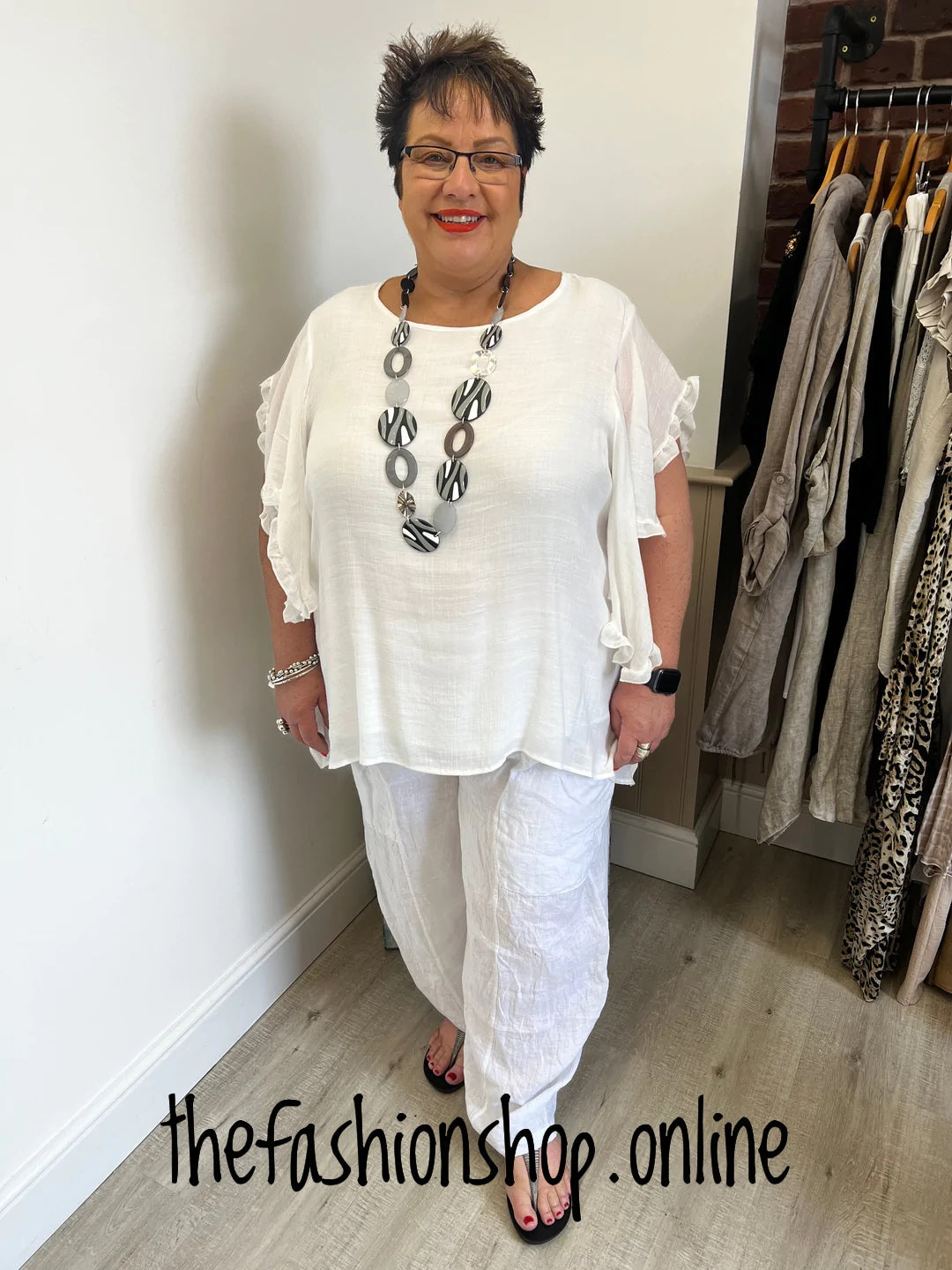 White oversize linen trouser 14-24