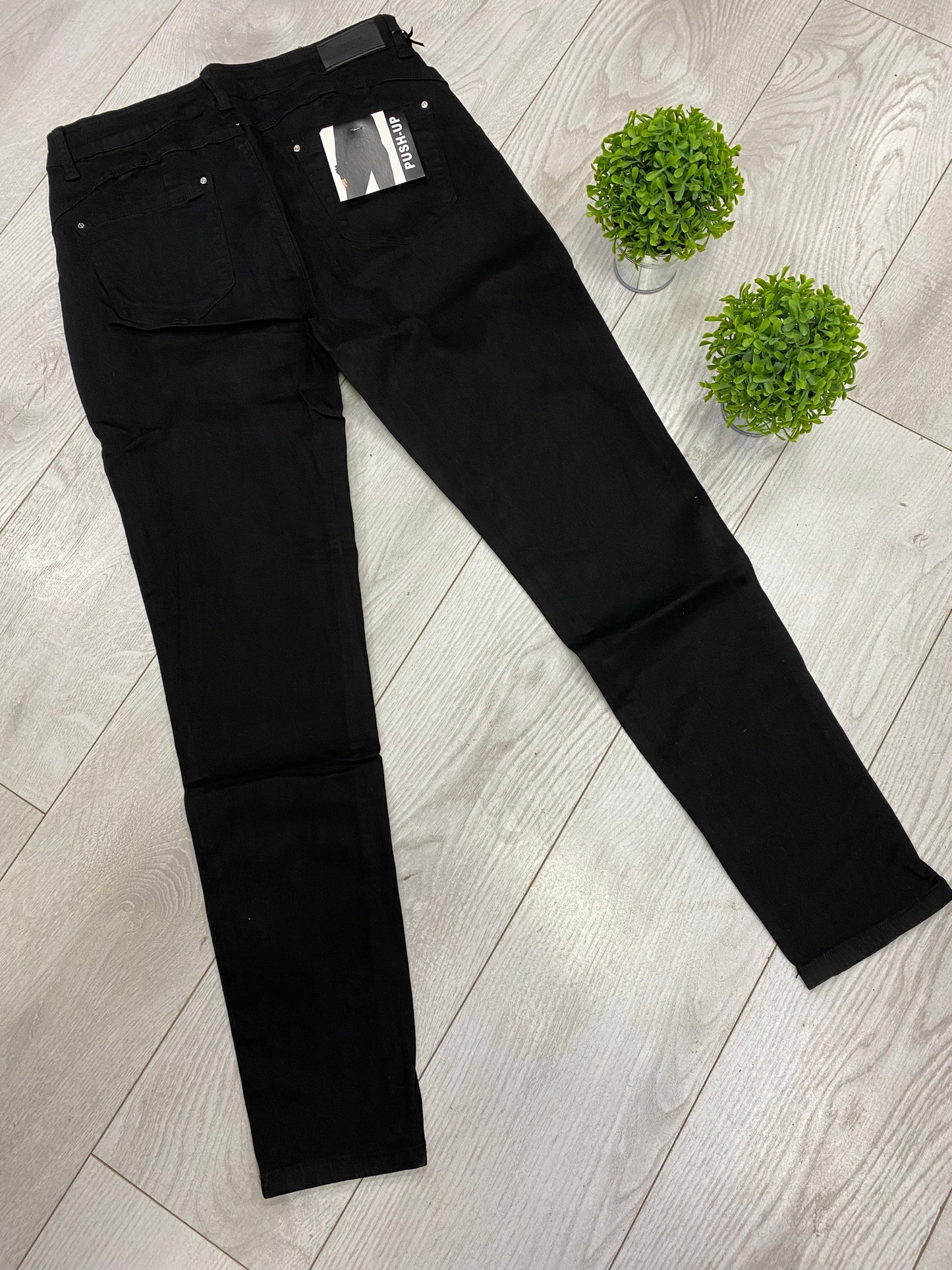 Black push up ladies fit jeans sizes 12-20