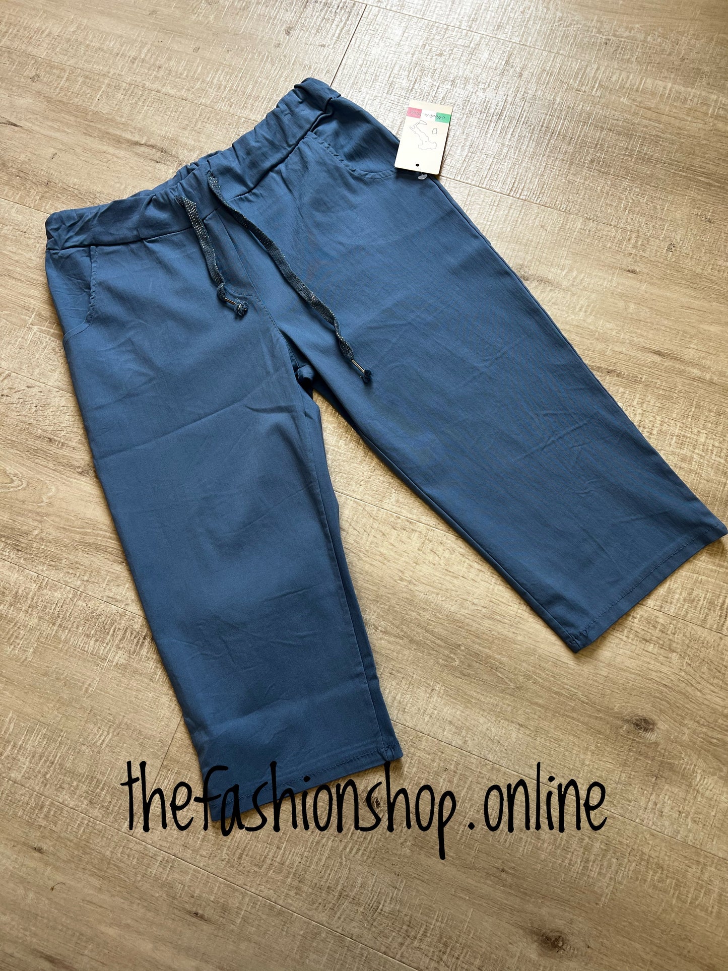 Denim blue stretchy cropped trousers 12-22