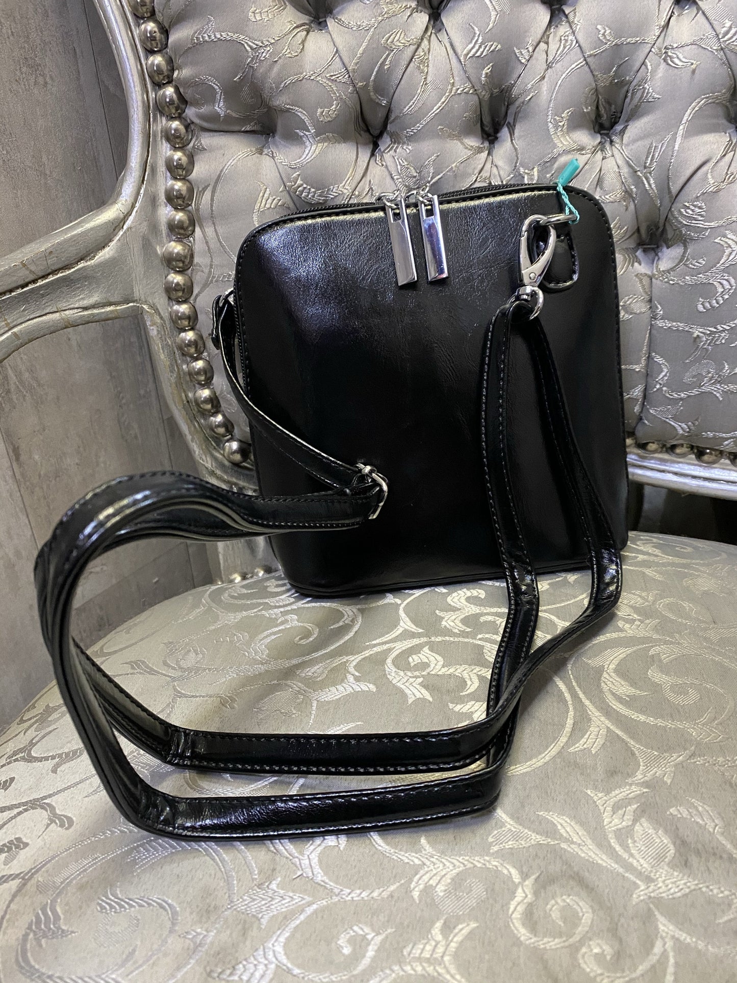 Black chic bag with long shoulder strap
