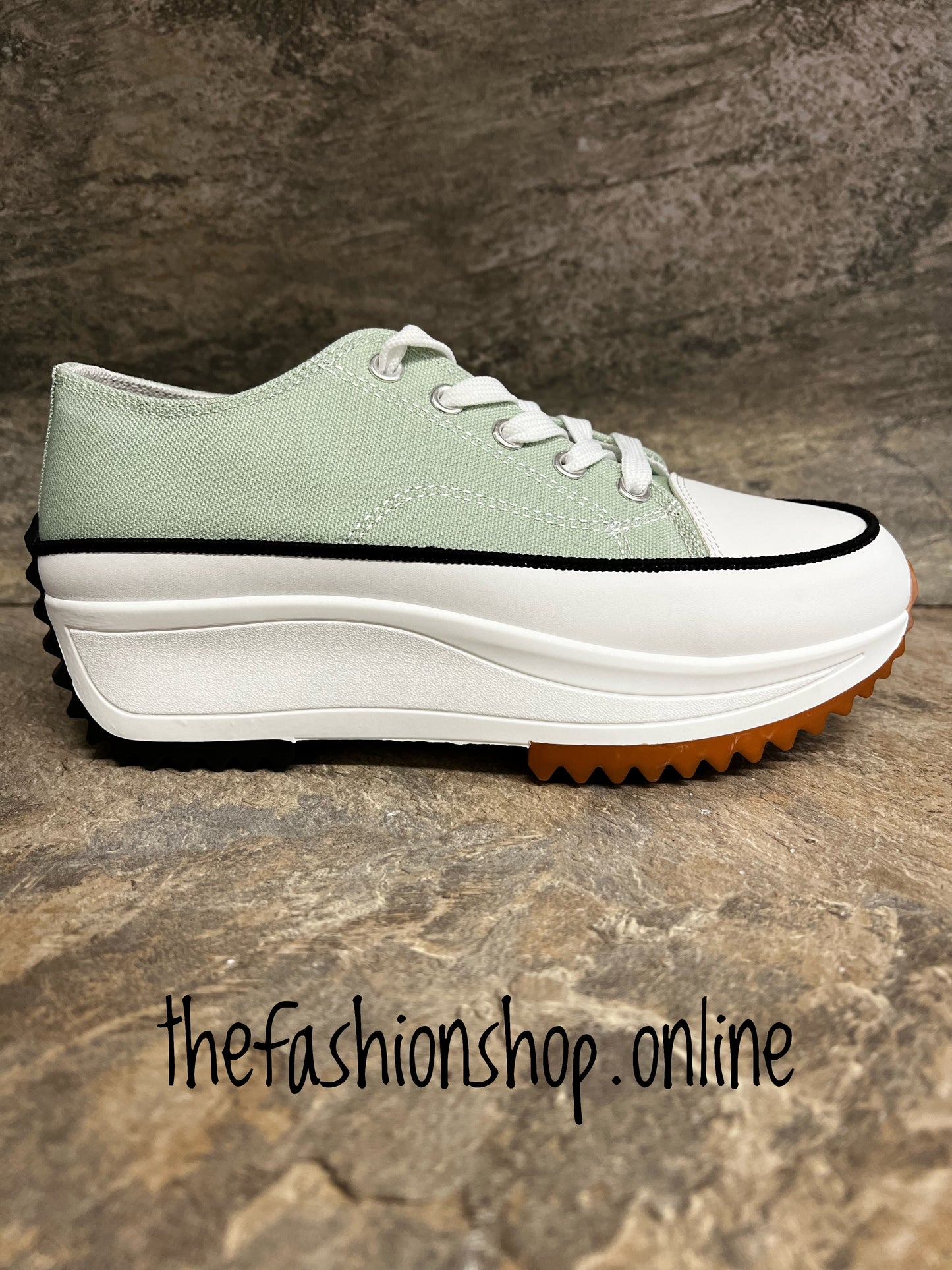Green Chunky lace up trainer