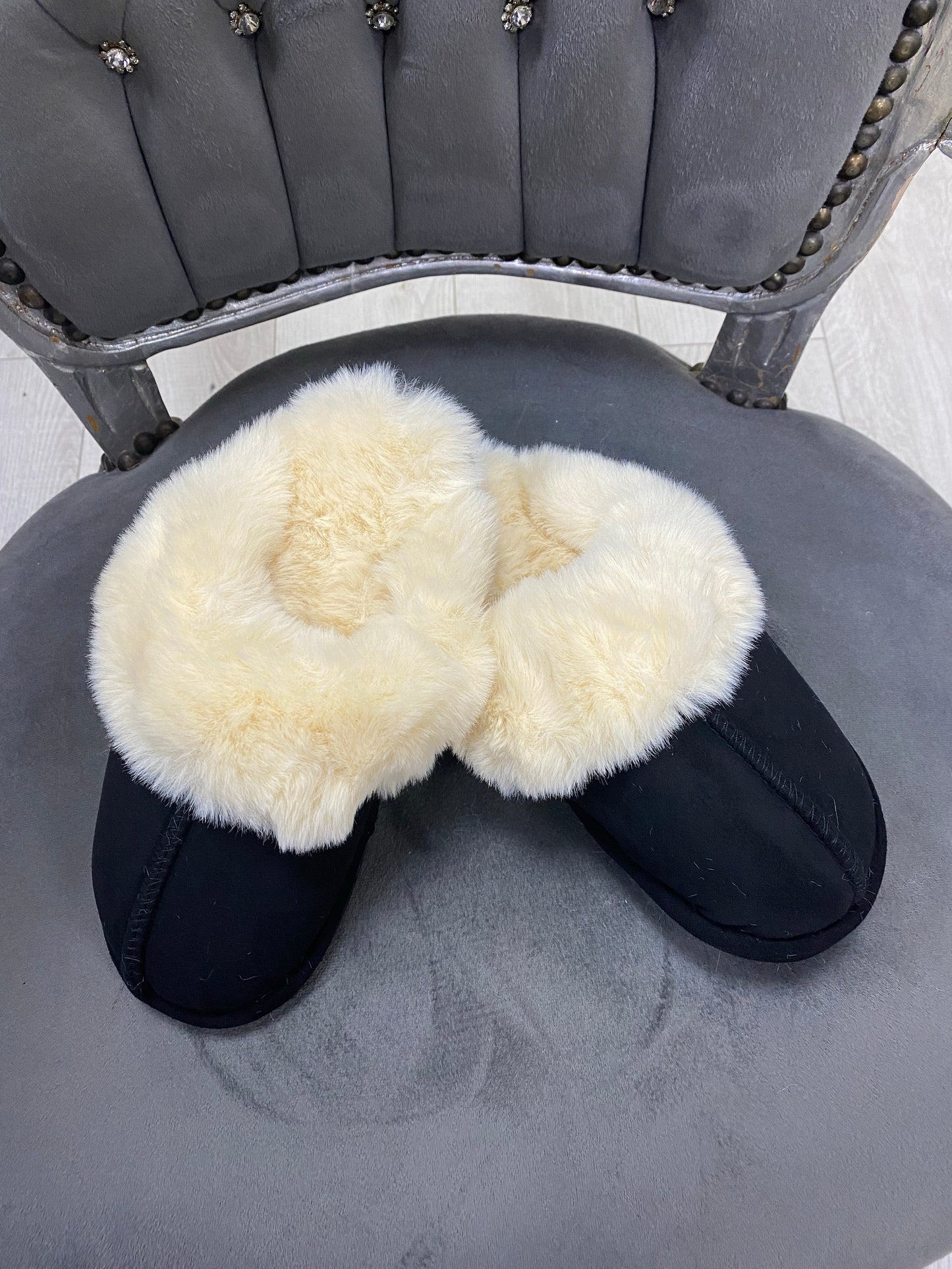 Black faux suede faux fur slippers