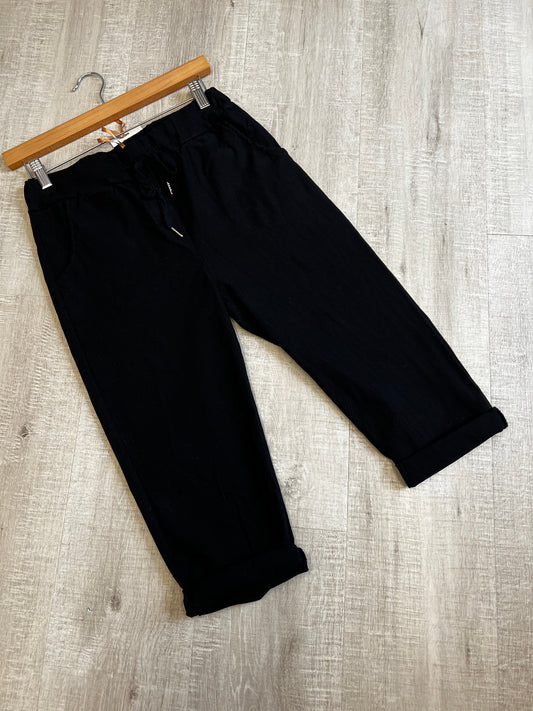 Black 3/4 smooth trouser