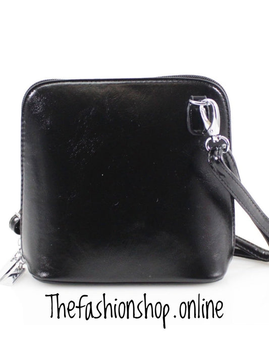 Black chic bag with long shoulder strap