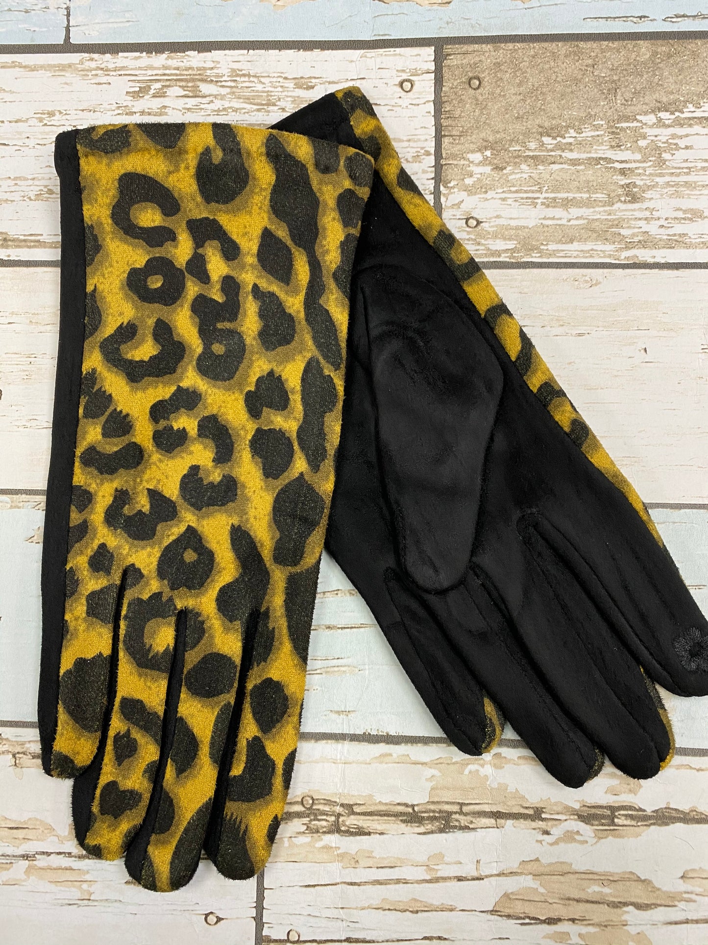Mustard leopard print faux suede gloves