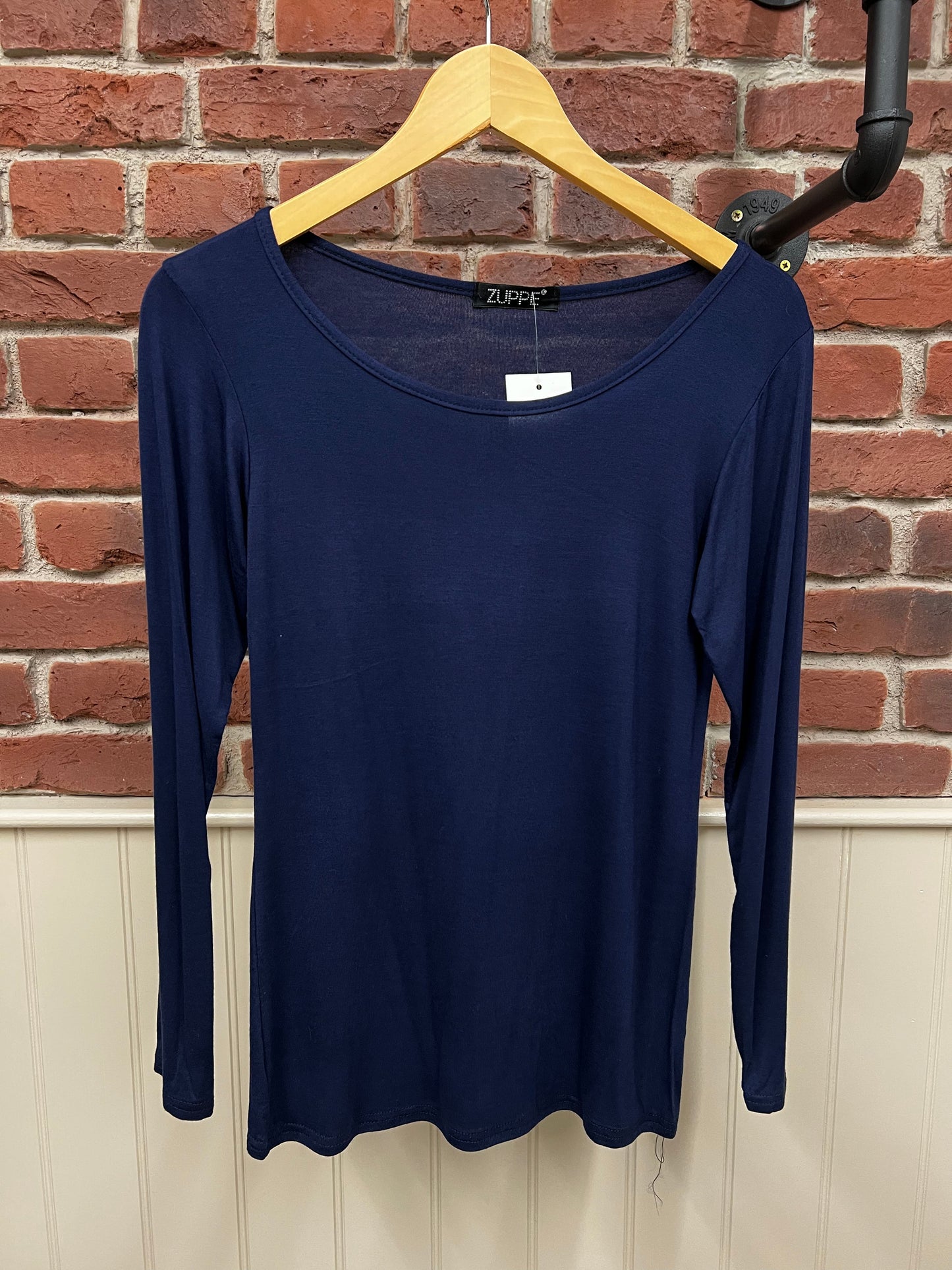 Navy crew neck long sleeve top sizes 16-22