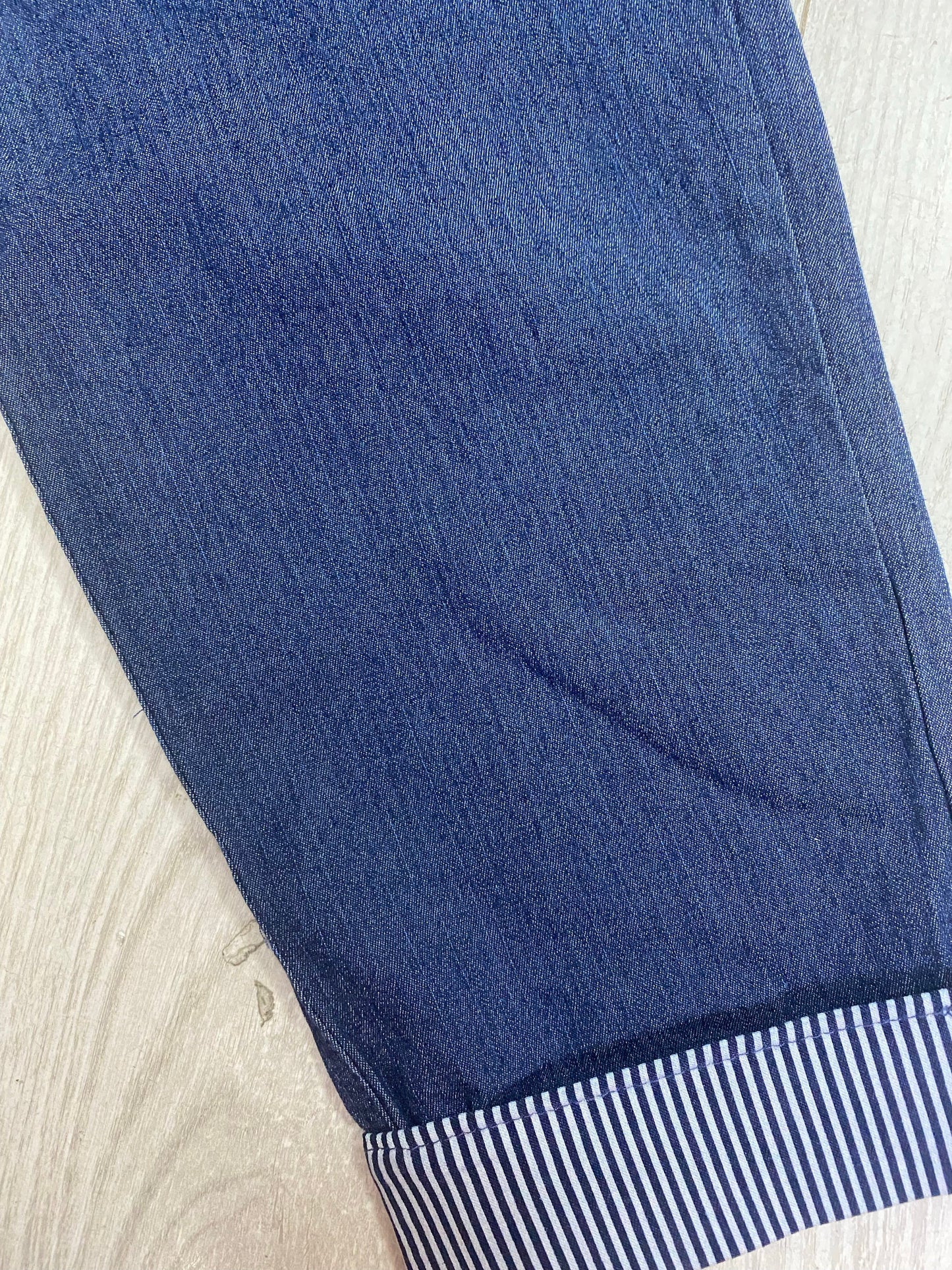 Denim blue striped hem stretchy cropped trousers 10-26